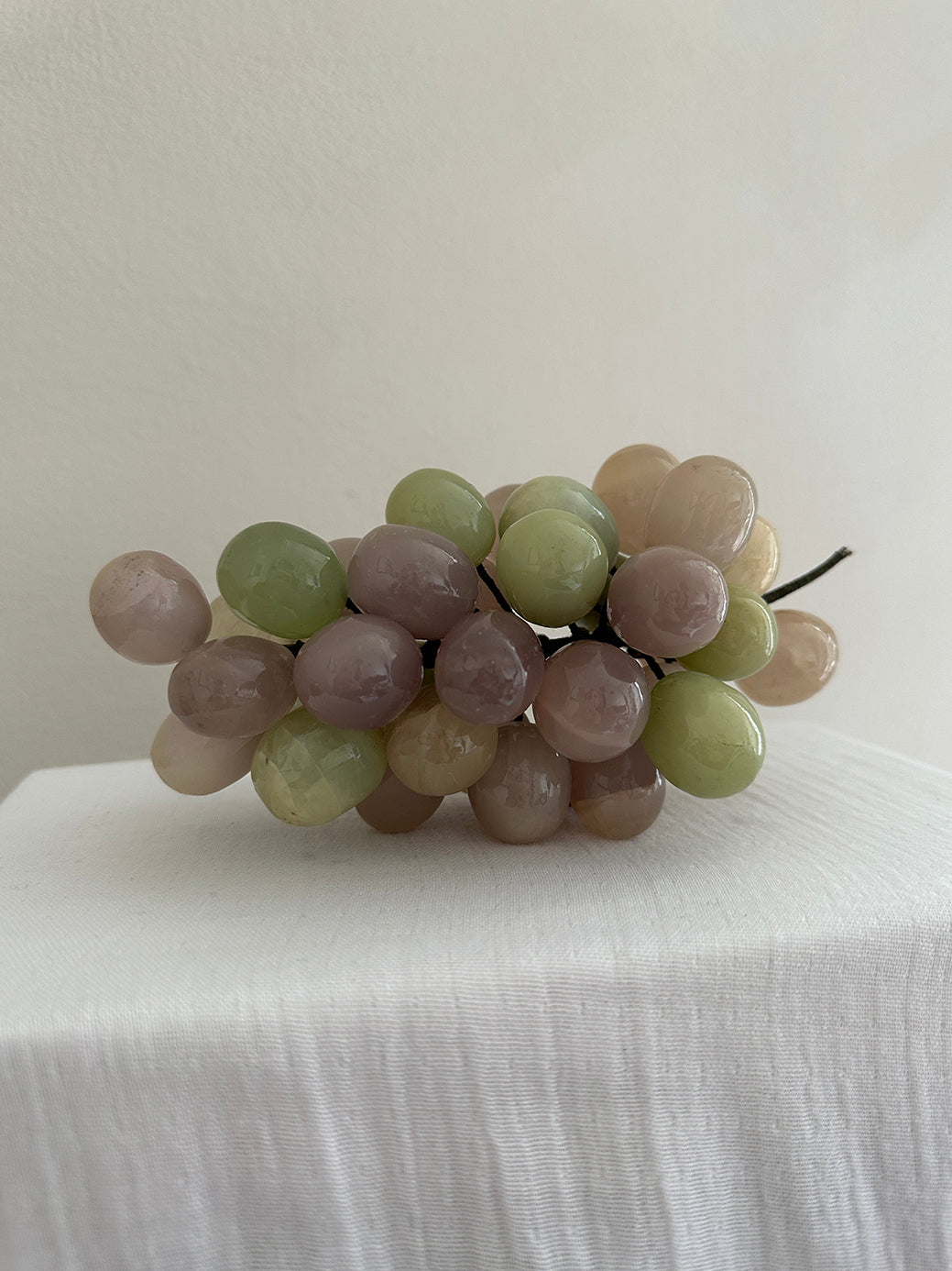 Vintage onyx grape cluster